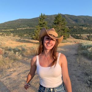 Meet your Posher, Hailey